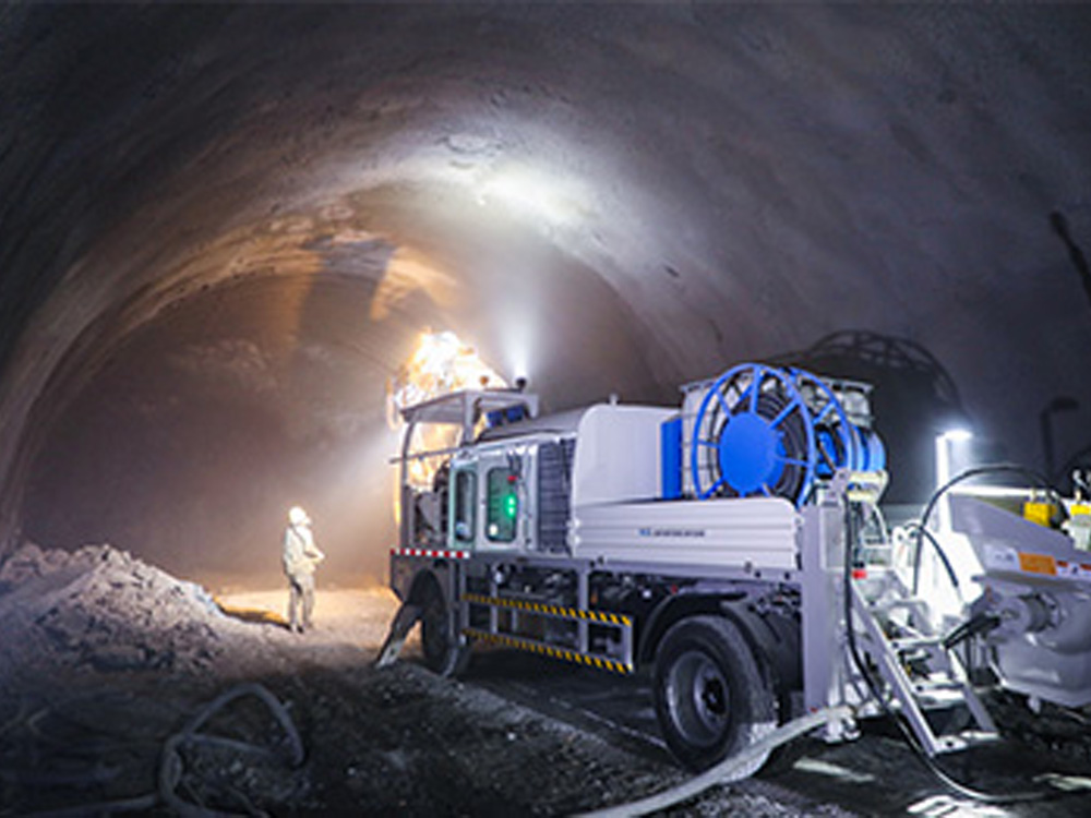 川藏色季拉山隧道